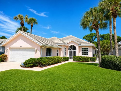 7529 Se Bay Cedar Cir, Hobe Sound, FL, 33455-7833 | Card Image