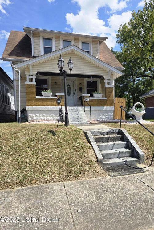 111 S 40th St, Louisville, KY, 40212-2823 | Card Image