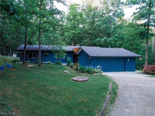 11629 Edgewood Rd, Chardon, OH, 44024-9431 | Card Image