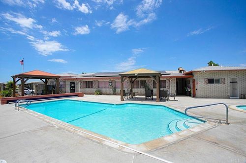 93-1506 Oak Dr, Vista, CA, 92084-3512 | Card Image