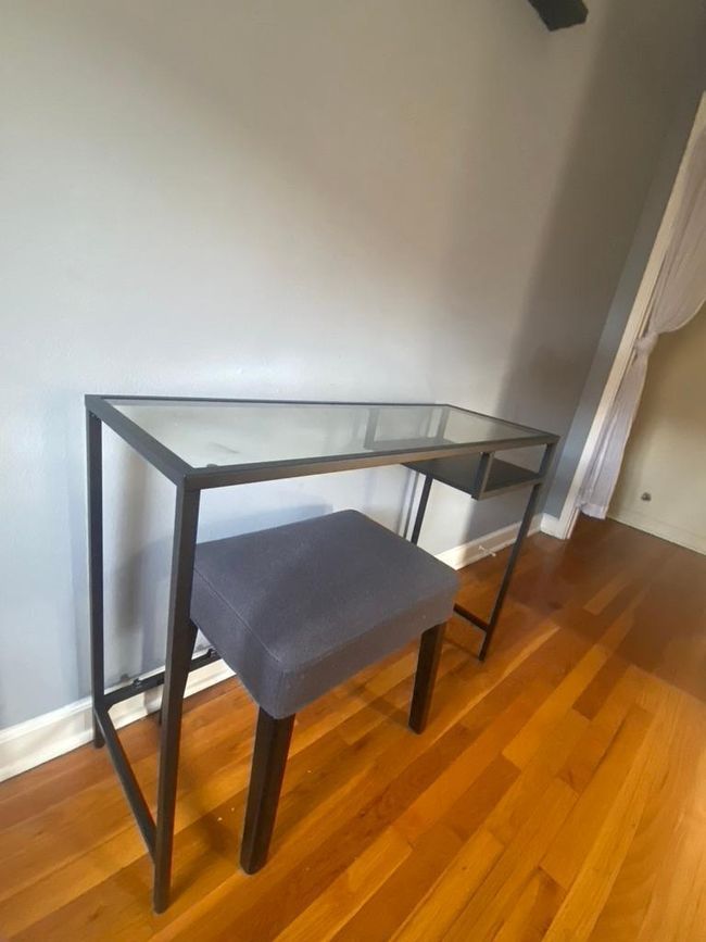 Desk/dressing table and bench included in sale | Image 28