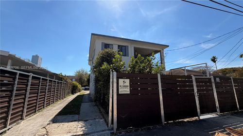 apt-2-168 Nw 53rd St, Miami, FL, 33127-1996 | Card Image