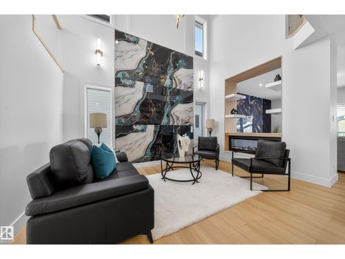 9907 68 St Nw, Edmonton, AB, T6A2S6 | Card Image