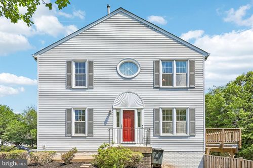 739 Arbor Ct, WARRENTON, VA, 20186-2156 | Card Image