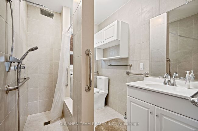 131 Florence Ave, House other with 5 bedrooms, 3 bathrooms and 2 parking in North York ON | Image 19