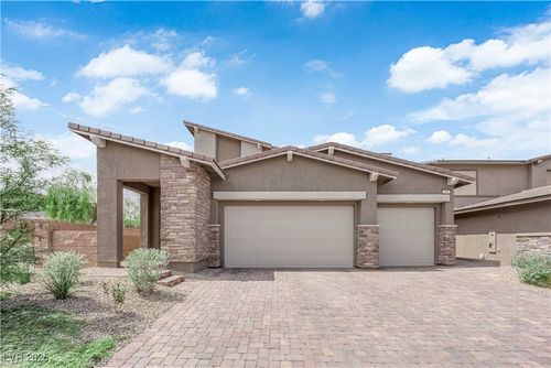 195 Vander Ridge St, Henderson, NV, 89012-4928 | Card Image