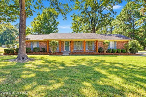 1302 Sunset Dr, Canton, MS, 39046-4921 | Card Image