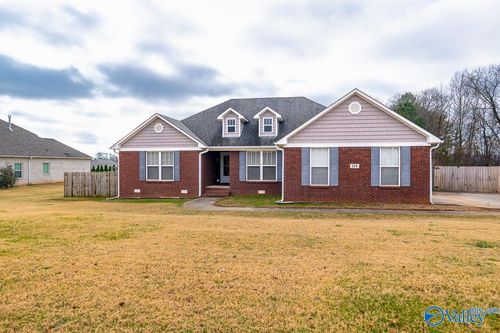 114 Shallowhill Rd, Huntsville, AL, 35811-7950 | Card Image