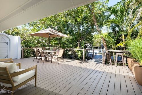 apt-4-1595 Curlew Ave, NAPLES, FL, 34102-1407 | Card Image