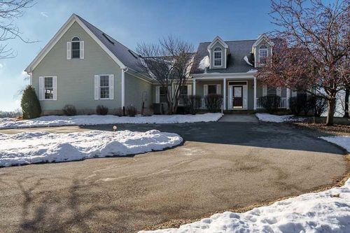 19905 State Line Rd, Harvard, IL, 60033-9197 | Card Image