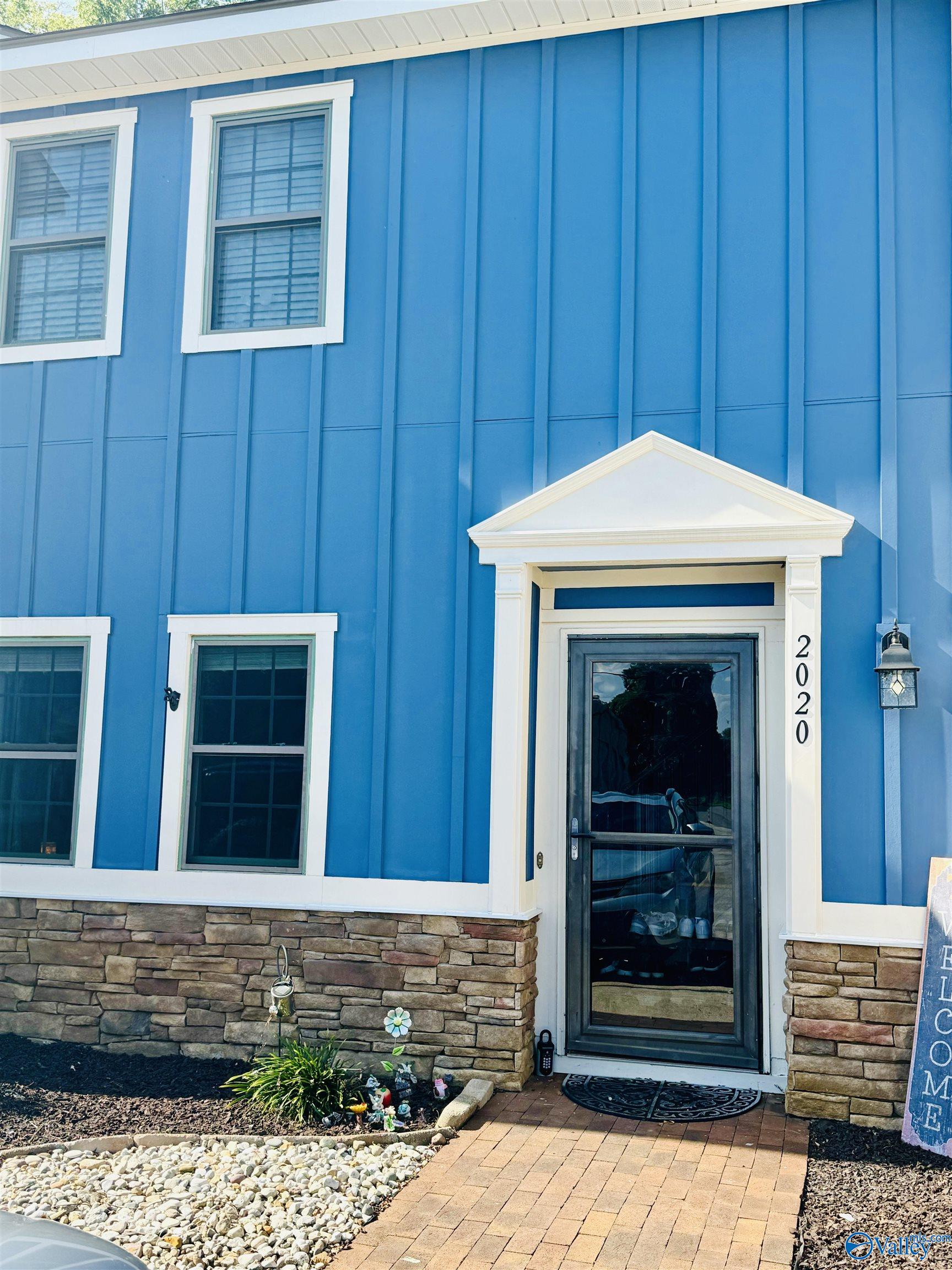 English Dr, Huntsville, AL 35803