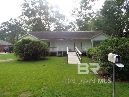 102 Hart St, East Brewton, AL, 36426-2426 | Card Image