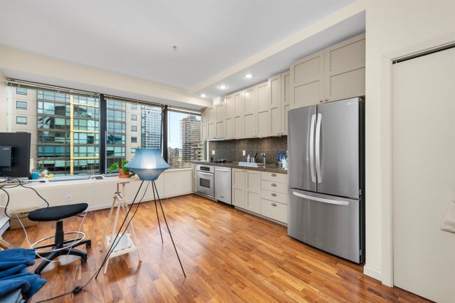 1512 - 1333 W Georgia Street, Condo with 0 bedrooms, 1 bathrooms and 1 parking in Vancouver BC | Image 4