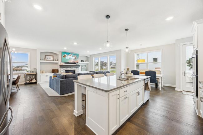 The cook can stay in the action in this wonderful kitchen. | Image 7