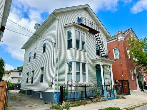 89 America St, Providence, RI, 02903-5430 | Card Image