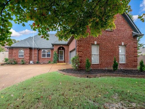 4500 Hillyglen Cv, Bartlett, TN, 38135-1332 | Card Image