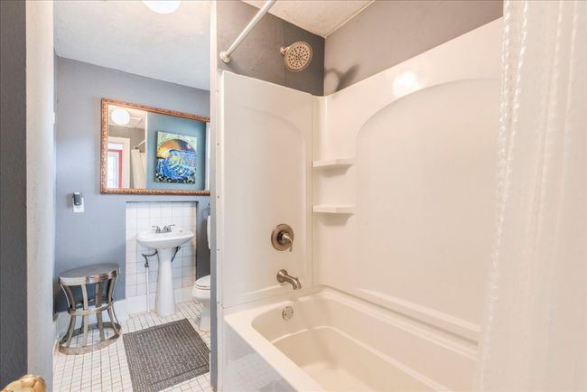 1713 S 5 Th St, House other with 2 bedrooms, 1 bathrooms and 2 parking in Austin TX | Image 17