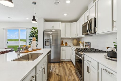3015 Cedar St, Little Canada, MN, 55117-5526 | Card Image