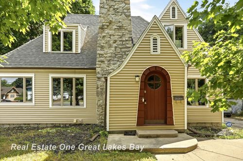 1841 Gratiot Ave, Saginaw, MI, 48602-2637 | Card Image
