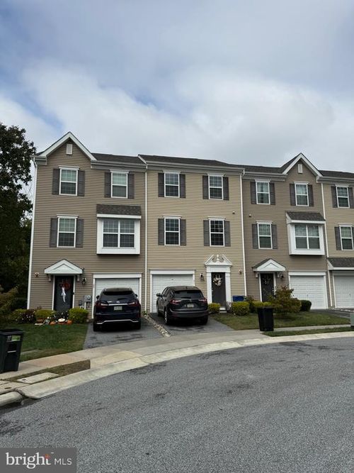 31 Faraday Ct, MORTON, PA, 19070-1710 | Card Image
