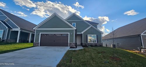 173 Honeysuckle Dr, Lenoir City, TN, 37771-2166 | Card Image