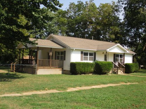 16 E Church Ave, Fairland, OK, 74343-4300 | Card Image