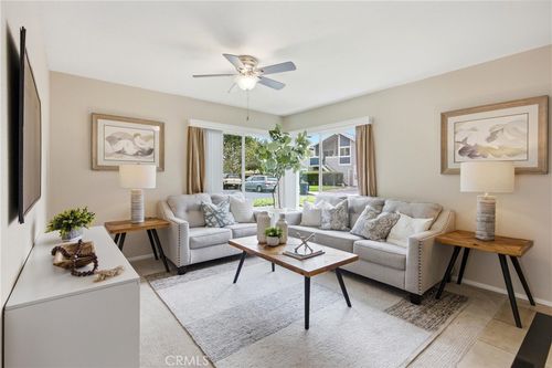 2515 S Laurelwood, Santa Ana, CA, 92704-5435 | Card Image