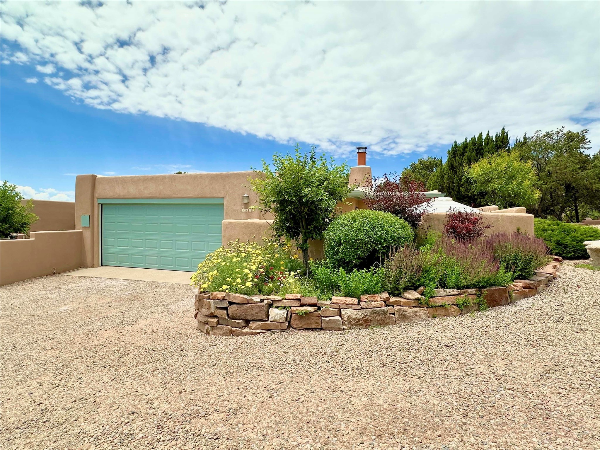Los Lovatos Rd, Santa Fe, NM 87501