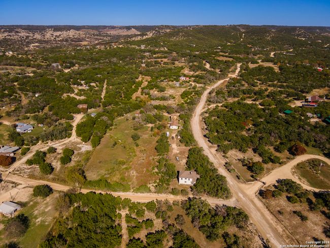 989 Oil Wl, Home with 3 bedrooms, 2 bathrooms and null parking in Pipe Creek TX | Image 77