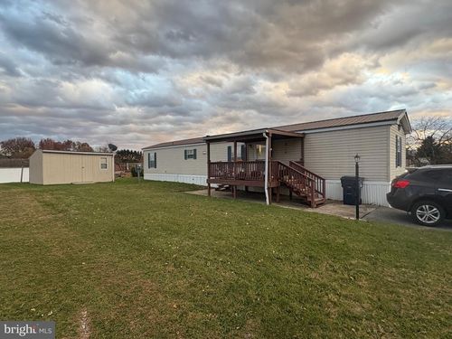 23-23 Lenwood Park, SHIPPENSBURG, PA, 17257-8824 | Card Image