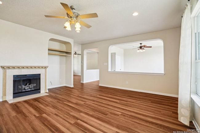 530 Mesa Loop, House other with 5 bedrooms, 3 bathrooms and null parking in San Antonio TX | Image 8