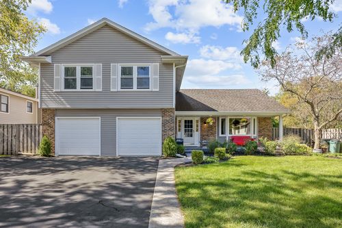428 Franklin Ln, Elk Grove Village, IL, 60007-2702 | Card Image