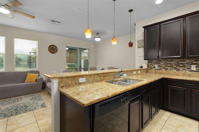 9107 Shepton St, Townhouse with 3 bedrooms, 3 bathrooms and null parking in ORLANDO FL | Image 13