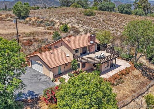 974 Via Hillview, Fallbrook, CA, 92028 | Card Image