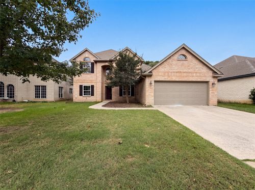 6218 Kingswood Dr, Arlington, TX, 76001-5472 | Card Image