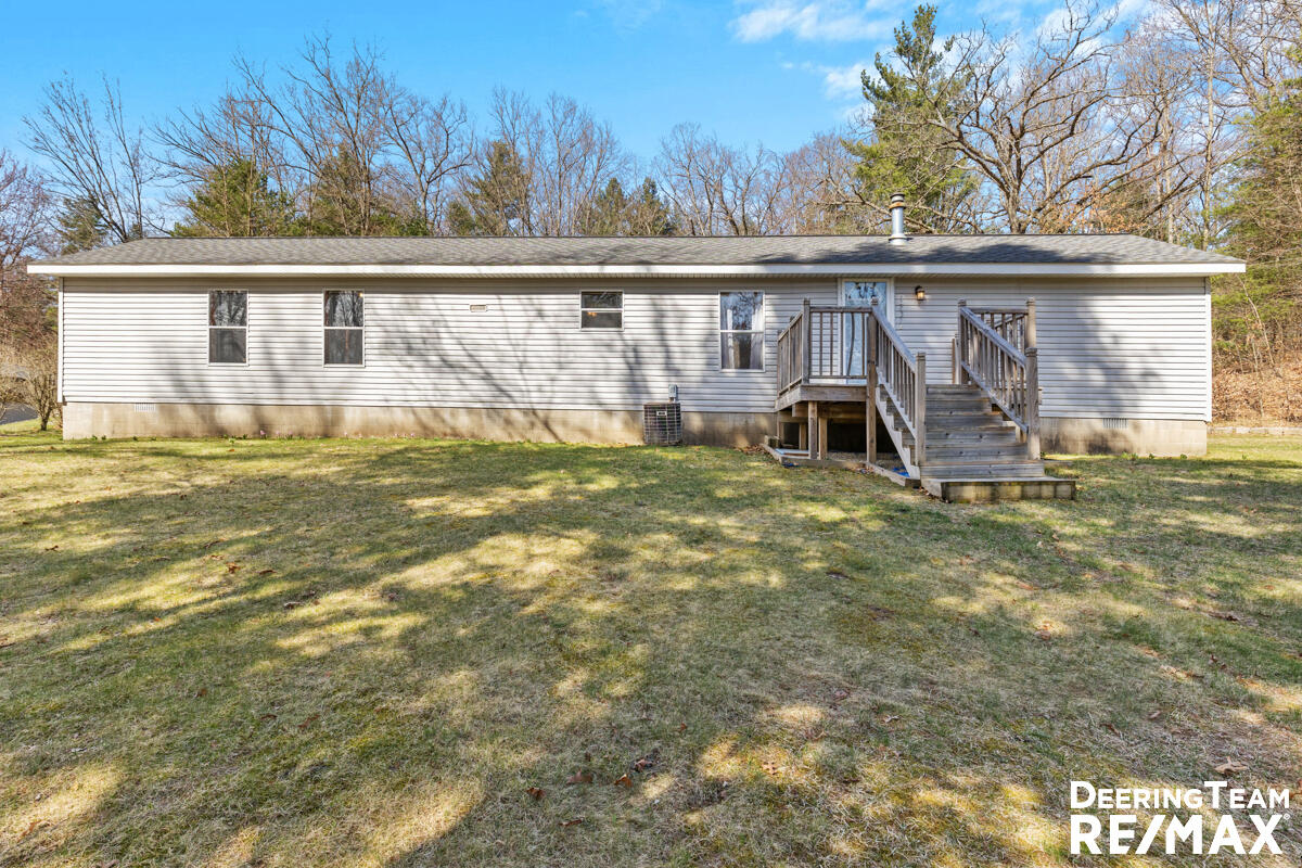 Forest Hills Dr, White Cloud, MI 49349