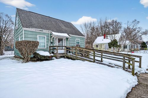 1626 Johnson St, South Bend, IN, 46628-2936 | Card Image