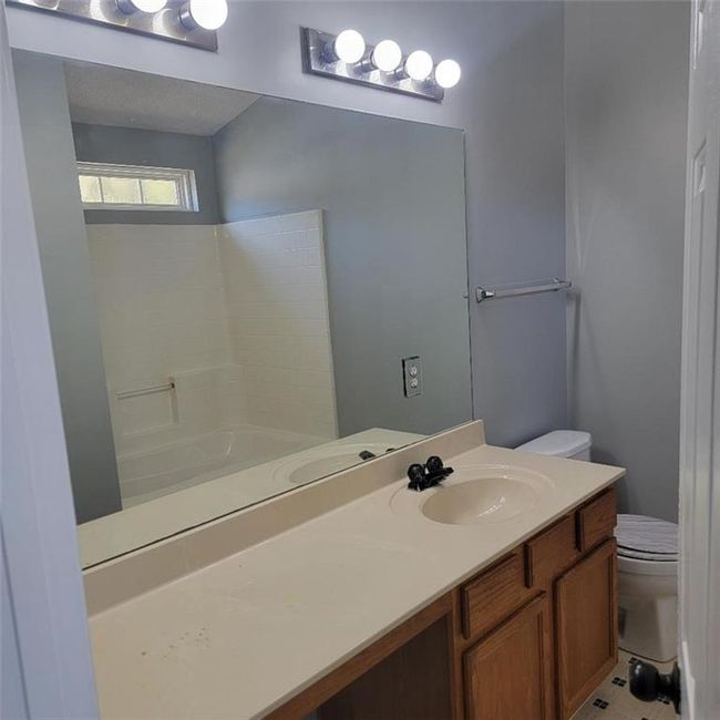 5820 Sable Glen Rd, House other with 3 bedrooms, 3 bathrooms and null parking in Atlanta GA | Image 11