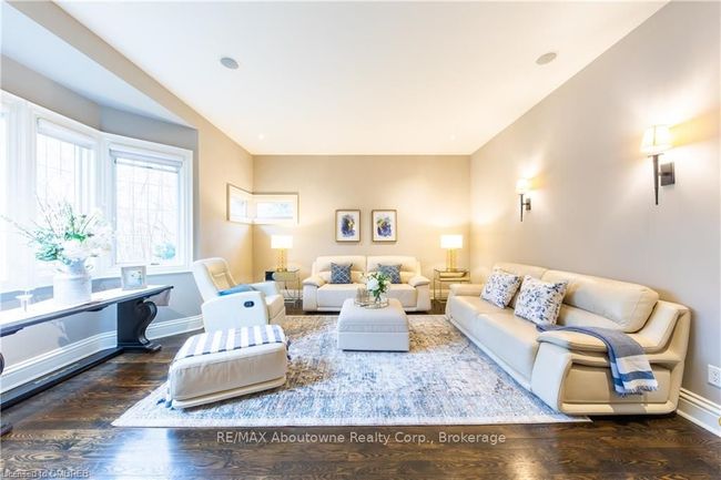 2094 Elmhurst Ave, House other with 5 bedrooms, 8 bathrooms and 10 parking in Oakville ON | Image 5