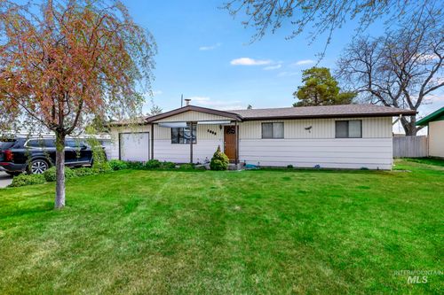 1055 S Adell Ave, Filer, ID, 83328 | Card Image