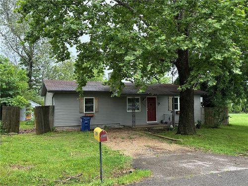 1209 South St, Mountain Home, AR, 72653-5429 | Card Image