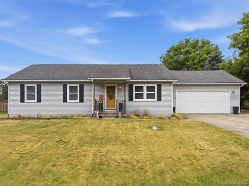 1230 Darci Dr, Fenton, MI, 48430-3403 | Card Image