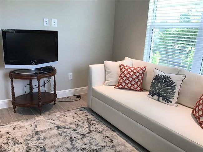 Den / study area with TV | Image 19