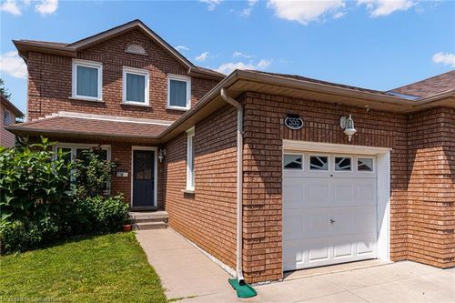 555 Burnett Ave, Cambridge, ON, N1T1M6 | Card Image