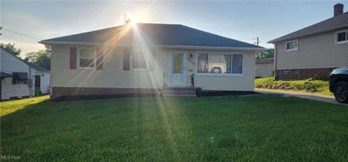 4490 Merrygold Boulevard, Warrensville Heights, OH, 44128 | Card Image
