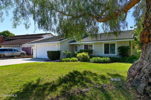 2202 Park Pl, Thousand Oaks, CA, 91362-1717 | Card Image