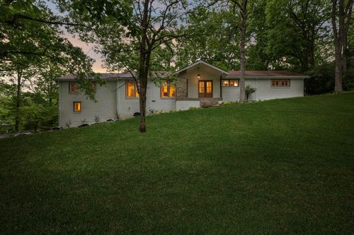 909 Plateau Pkwy, Nashville, TN, 37205-1012 | Card Image