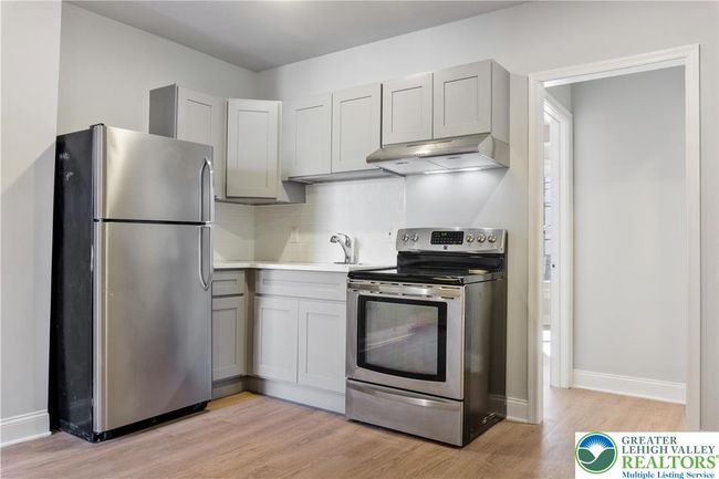 827 W Linden St, Condo with 11 bedrooms, 8 bathrooms and 3 parking in Allentown PA | Image 11