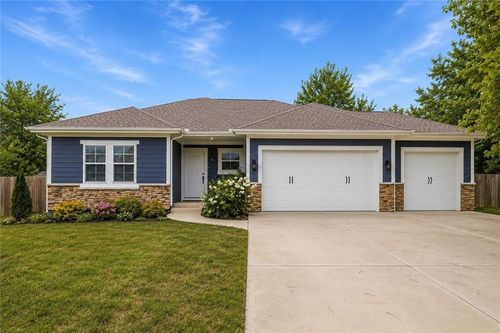 1401 Rylee Ct, Raymore, MO, 64083-4508 | Card Image