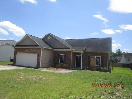 664 Broad Dr, Raeford, NC, 28376-8775 | Card Image